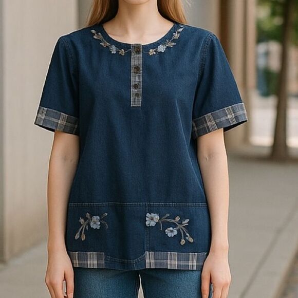 Chambray denim 3 button pullover blouse Sz Lg - Picture 1 of 6